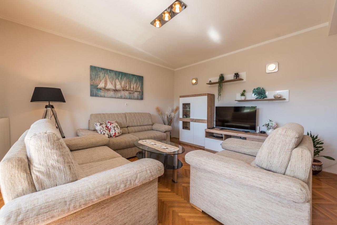 Stedi Apartment Lukoran Ngoại thất bức ảnh