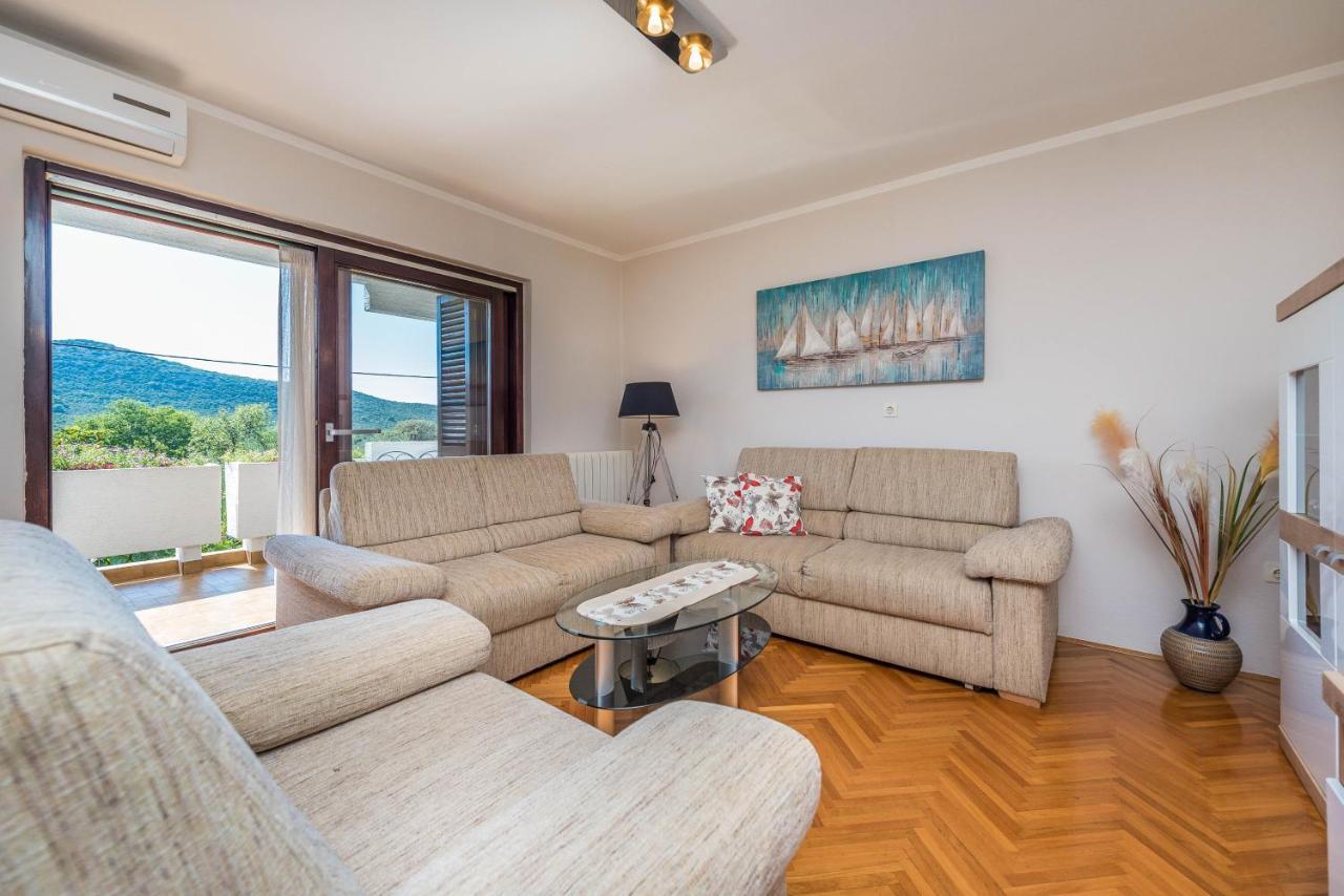Stedi Apartment Lukoran Ngoại thất bức ảnh