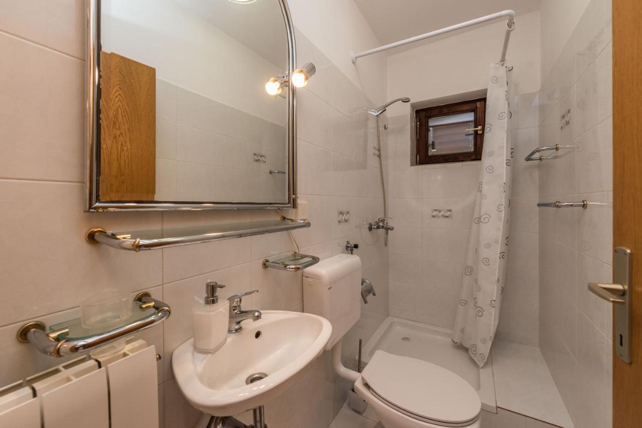 Stedi Apartment Lukoran Ngoại thất bức ảnh